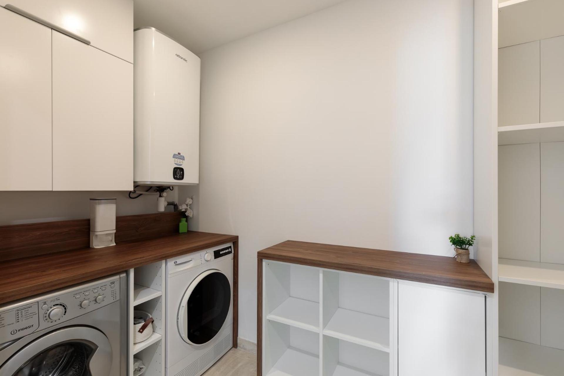 Spacieux Appartement De 114 M2 A 5 Min Des Plages - Proximite Tous Commerces Et Transports Antibes Luaran gambar