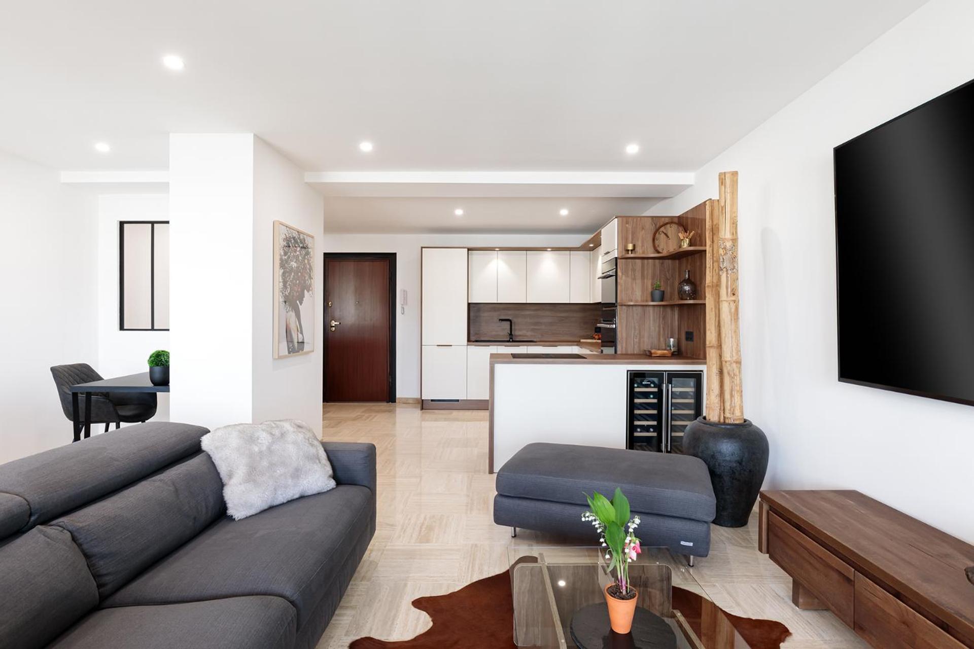 Spacieux Appartement De 114 M2 A 5 Min Des Plages - Proximite Tous Commerces Et Transports Antibes Luaran gambar