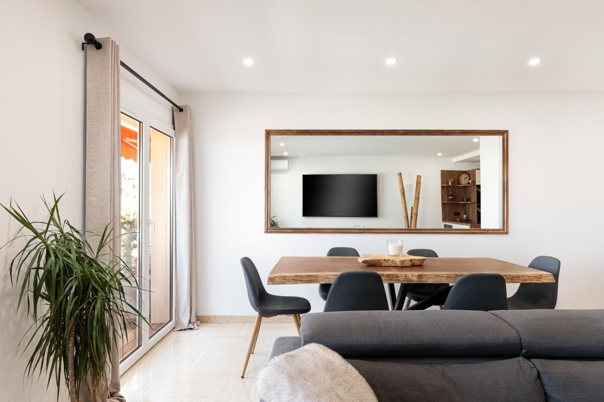 Spacieux Appartement De 114 M2 A 5 Min Des Plages - Proximite Tous Commerces Et Transports Antibes Luaran gambar
