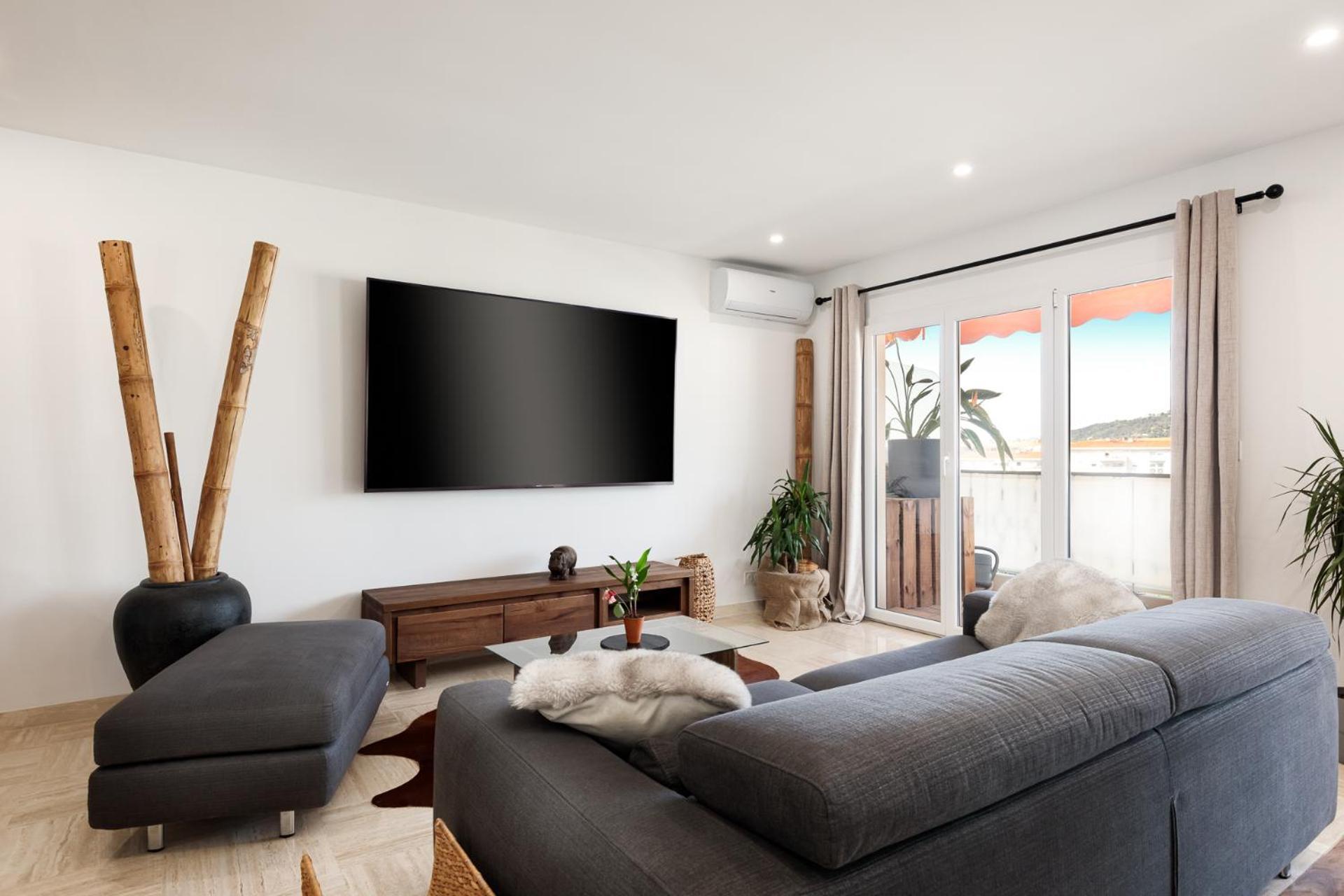 Spacieux Appartement De 114 M2 A 5 Min Des Plages - Proximite Tous Commerces Et Transports Antibes Luaran gambar