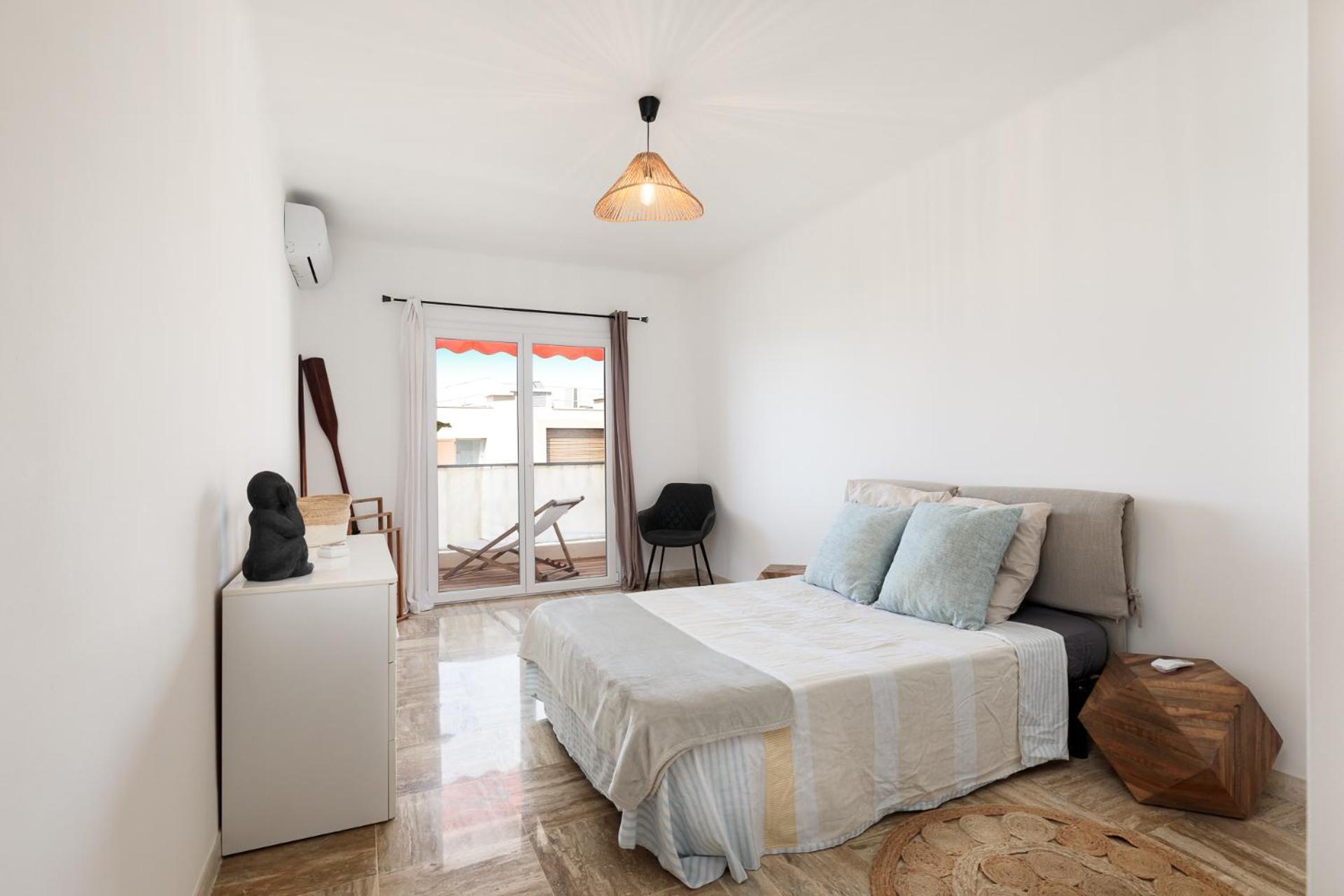 Spacieux Appartement De 114 M2 A 5 Min Des Plages - Proximite Tous Commerces Et Transports Antibes Luaran gambar